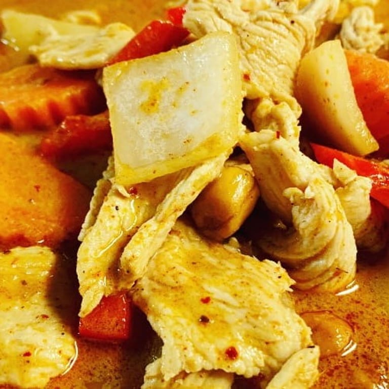 Delicious Curry Creations: Thai and Asian Flavors