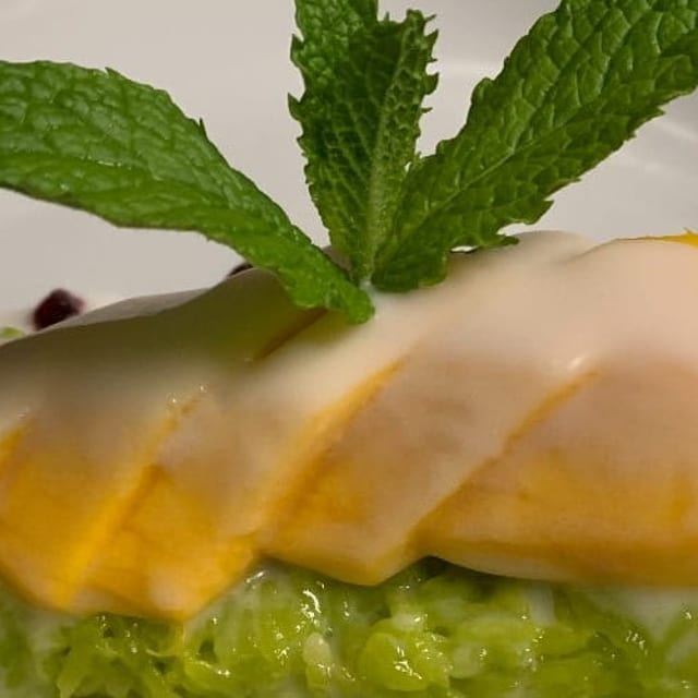 Sweet Mango with Coconut Sticky Rice.